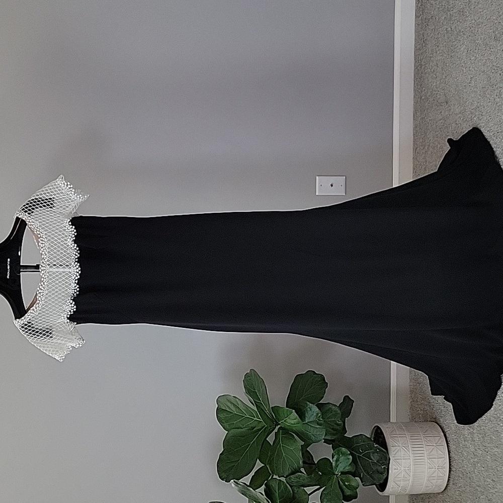 Tadashi Shoji Black Maxi Dress with White Lace